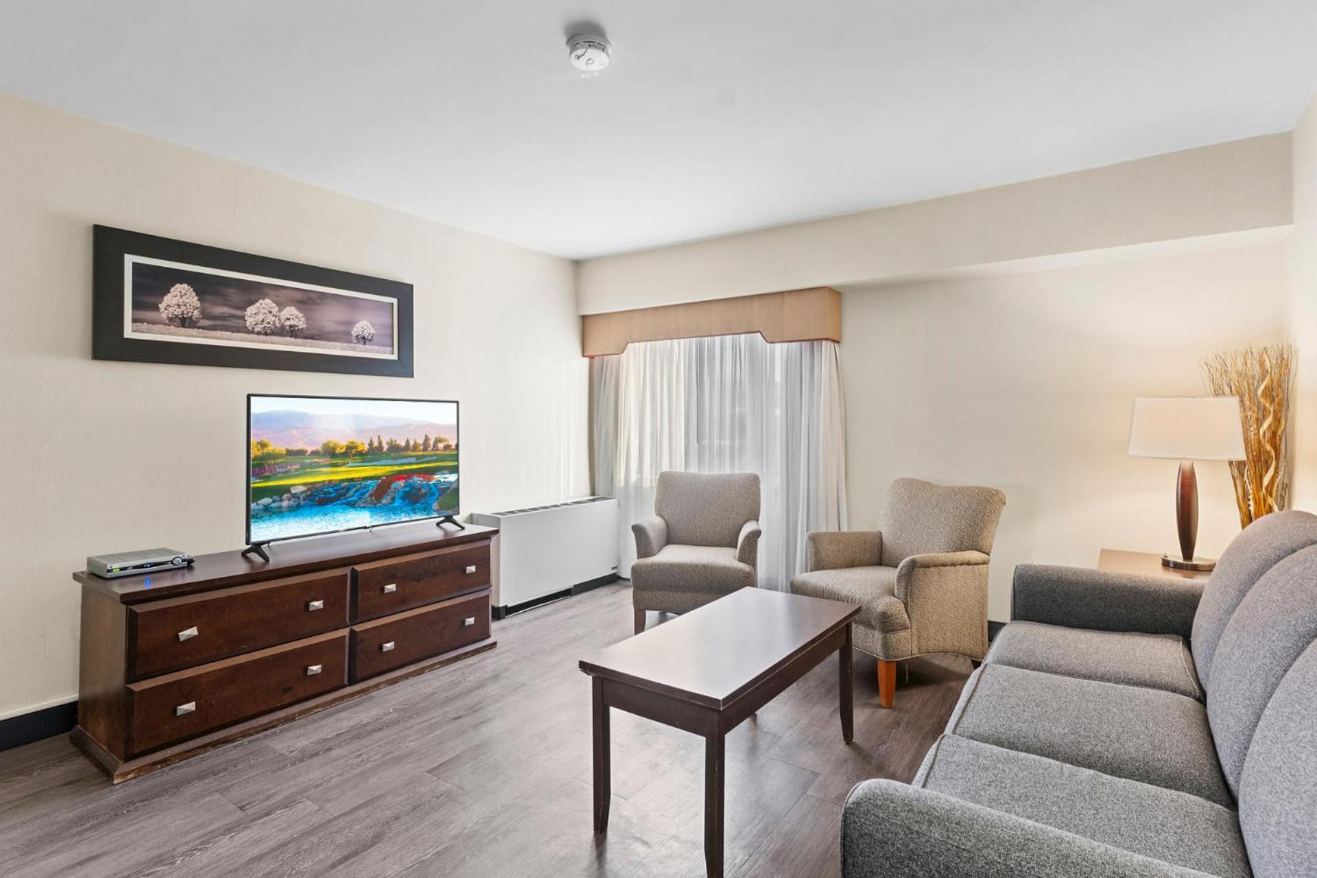 Travelodge Hotel By Wyndham Саскатун Екстер'єр фото